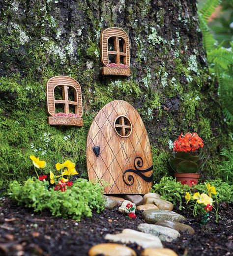 How do you Attach a Fairy Door to a Tree? | Away with the Fairies Garden Ideas Large, Fairy Garden Design Ideas, Fairy Doors On Trees, Fairy Lights Garden, Fairy Garden Doors, Fairy Tree Houses, Elf Door, Outdoor Fairy Lights, Fairy House Diy