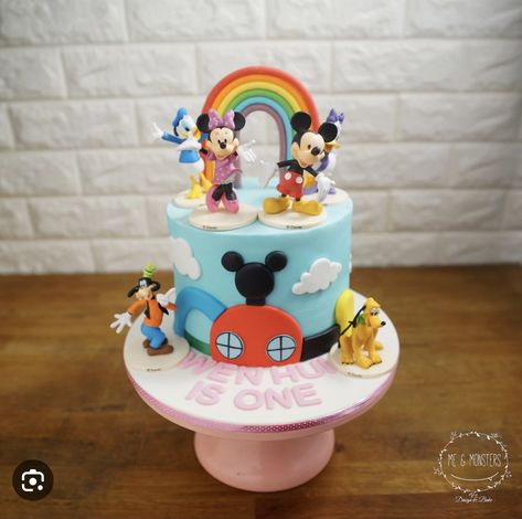 Minnie And Mickey Cake For Twins, Clubhouse Cake Mickey Mouse, Mickey Club House Cake, Mickey Mouse Club House Cakes, Minnie Mouse Clubhouse Cake, Mickey Mouse Clubhouse Birthday Party Cake, Minnie And Friends Cake, Mickey And Minnie Themed Birthday Party, Twin Mickey And Minnie Birthday Cake