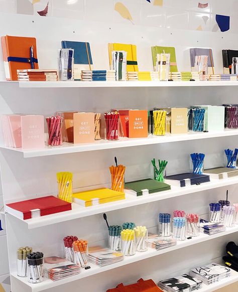 Stationery Display Shelf, Stationery Interior Design, Small Printing Shop Interior Design, Stationary Supplies Business, Japanese Stationary Store, Small Shop Design Ideas, Stationery Shop Display, Stationary Display Ideas, Stationery Display Ideas