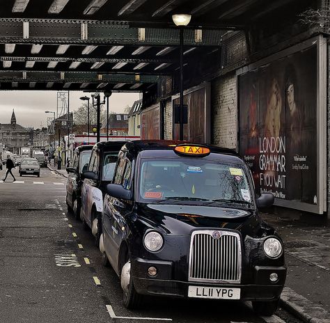 London Grammar - London Taxi cabs London Taxi Cab, British Icons, London Cab, London Grammar, London Taxi, Black Cab, Lockwood And Co, London Brands, Taxi Cab