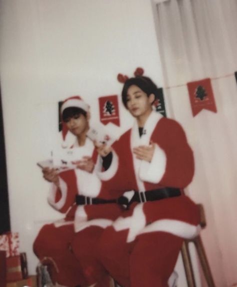 Seventeen, On Twitter, Twitter, Christmas