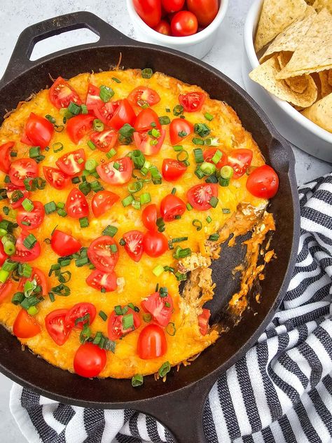 The Best Cheesy Texas Trash Dip in a Skillet Spicy Chicken Dip, Brunch Finger Foods, Christmas Brunch Party, Texas Trash Dip, Texas Trash, Brunch Appetizers, Classic Appetizers, Potato Skin, Potato Bites