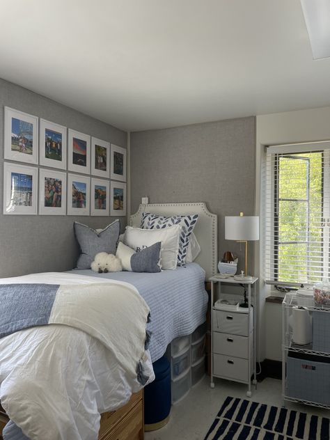 Dorm Room Beach Theme, Dorm Room Grey And White, Beachy College Dorm Room Ideas, College Dorm Themes Color Schemes, College Dorm 2023, Dorm Room Ideas Coastal Granddaughter, Dorm Room Ideas Coastal Grandma, Behind Bed Wall Decor Dorm, Blue White And Grey Dorm Room