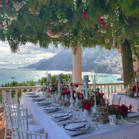 Villa Treville, Picnic Spot, Farmhouse Ideas, Wedding Prep, Positano, Amalfi Coast, White Satin, Table Decoration, Dive In