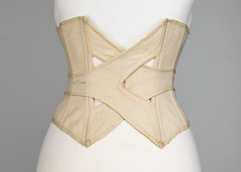 Beachwear Corset ca. 1902 - very unusual. Met 2009.300.3121 (formerly Brooklyn, Roth collection?) Corset Pattern, Vintage Lingerie, Historical Clothing, Mode Inspiration, Historical Fashion, Corsets, Fashion History, Fashion Details, Costume Design