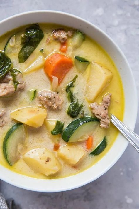 Hearty Ground Turkey Soup with Vegetables - The Roasted Root Turkey Zucchini Soup, Soup With Vegetables, Ground Turkey Recipes Easy, Ground Turkey Soup, Ground Turkey Recipes Healthy, Turkey Soup Recipe, Paleo Meal Plan, Turkey Soup, Ground Turkey Recipes