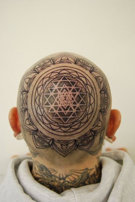 By Mark Gibson, Monki Do Tattoo Studio, Belper, Derbyshire, UK. Shree Chakra, Moth Tattoo Meaning, Yantra Tattoo, Scalp Tattoo, Chakra Tattoo, Tattoos Men, Geniale Tattoos, Moth Tattoo, Tattoo Care