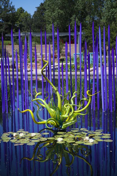 Chihuly Exhibit at Denver Botanic Gardens - Greeblehaus Denver Botanic Gardens, Stained Glass Church, Glass Art Pictures, Dallas Arboretum, Painted Glass Art, Dale Chihuly, Wine Glass Art, Glass Art Projects, Art Of Glass