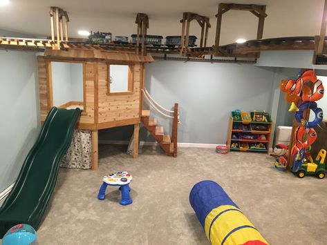 Indoor Playground In House, Basement Slide, Playroom Fort Ideas, Split Playroom Ideas, Diy Indoor Play Gym, In Home Playground, Basement Activity Room, Indoor Clubhouse, Diy Playroom Loft