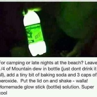 Camp Light Homemade Glow Sticks, Glow Bottle, Survival Life Hacks, E Mc2, Mountain Dew, Camping Fun, Glow Sticks, Back To Nature, Survival Tips