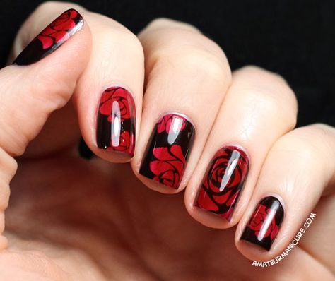 Rose Nail Design, Black Ombre Nails, Black Mood, Mauve Nails, Nail Business, Painting The Roses Red, Red Manicure, Rose Nail Art, Floral Nail Designs