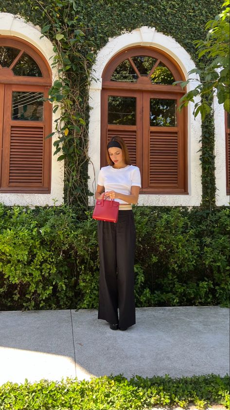 ootd, outfit, outfit inspo, fashion, fashioninspo, style, headband, mini bag, cute bag, red bag Red Handbag Outfit Street Style, Mini Red Bag Outfit, Red Bags Outfit, Red Bag Outfit Summer, Outfits With Red Bag, Dark Red Bag Outfit, Red Clutch Outfit, Red Headband Outfit, Red Leather Bag Outfit