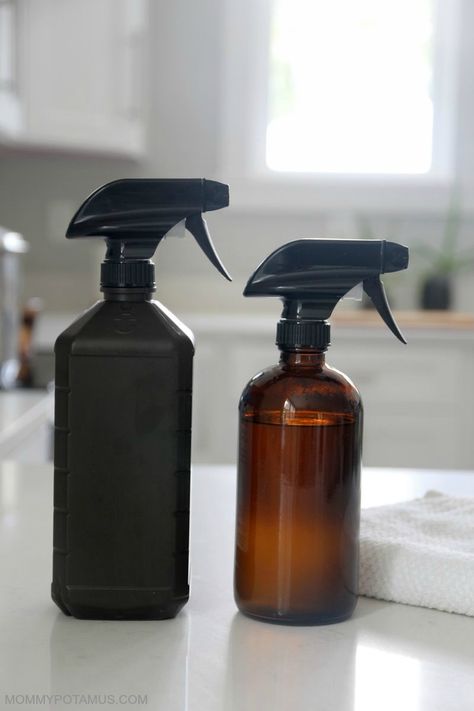 DIY Vinegar + Hydrogen Peroxide All-Purpose Cleaner Recipe Diy Vinegar, Cleaning With Hydrogen Peroxide, Cleaning With Peroxide, Homemade Bug Spray, Granite Cleaner, Homemade Laundry Detergent, Homemade Laundry, Cleaner Recipes, Disinfectant Spray