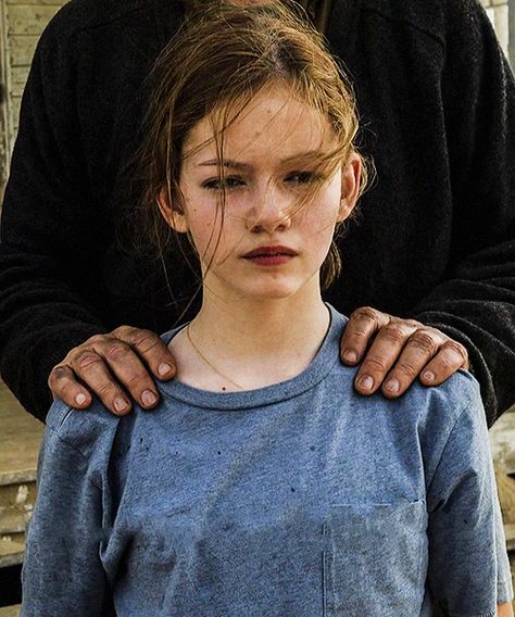 Murph Interstellar, Zombies Apocalypse Art, Interstellar Movie, Mackenzie Foy, Apocalypse Art, Spongebob Wallpaper, Tumblr Photography, Andrew Garfield, Girls High