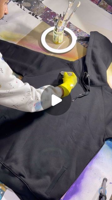 HOPE ❤️ | RAW|  Unique painted hoodie |  #armahart . . : . : . #asmr#streetart#graffitiart#graffitistyle#graffiti#textiles#textiledes... | Instagram Hoodie Illustration Design, Painting On Hoodies, Graffiti Textiles, Hoodie Painting, Hope Drawing, Painted Hoodie, Fashion Hypebeast, Drawing Calligraphy, Painting Hoodie