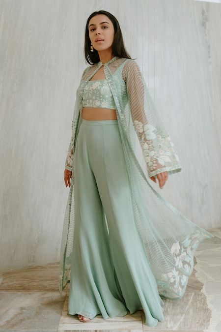 Choli With Palazzo, Jacket Dress Indian Wedding, Jacket For Traditional Dress, Plazo Choli With Jacket, Plazo Jacket Suits, Jacket Palazzo Indian, Plazo Jacket Set, Plazo Shrug Dress, Sharara Set With Jacket