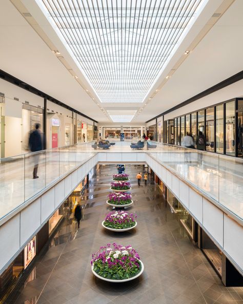 Shops at Riverside | 5+Design Luxury Mall Interior, Mall Interior Design, Bloxburg Mall, Mall Interior, Shopping Mall Interior, Shop Architecture, Skylight Design, Modern Heritage, Comic Ideas