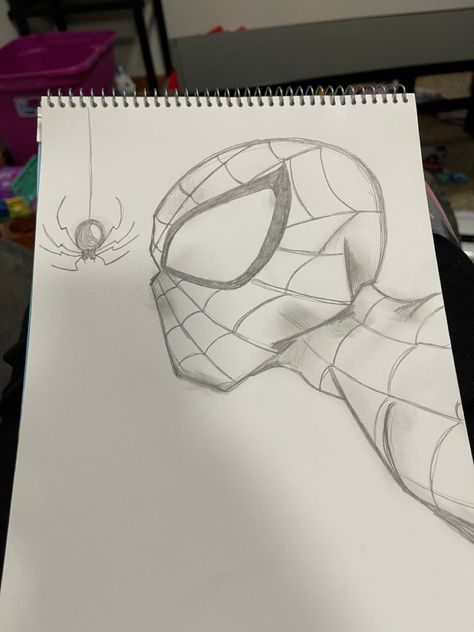 Spider Man Face Drawing, Really Easy Drawings, Random Things To Draw, Spider Man Sketch, Drawing Spiderman, Spiderman Sketches, Easy Graffiti Drawings, Spiderman Drawing, Spiderman Art Sketch