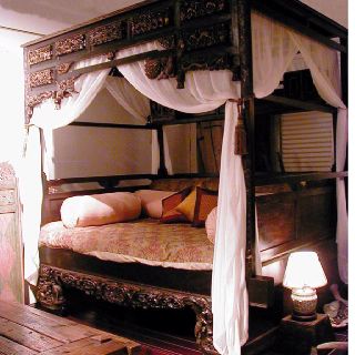 Dream bed Chinese Bed, Wedding Bed, Chinese Home, Romantic Bed, Asian Interior, Asian Furniture, Four Poster Bed, Dreams Beds, Chinese Furniture