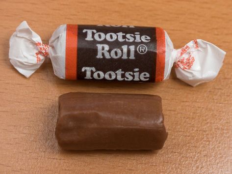 Tootsie Roll Shot, Worst Halloween Candy, Tootsie Rolls, Every Flavor Beans, Popular Candy, Penny Candy, Retro Candy, Tootsie Roll, Vintage Candy