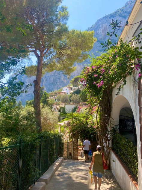 Italy Island Aesthetic, Italy Aesthetic Capri, Capri Summer Aesthetic, Southern Europe Aesthetic, Sorrento Aesthetic, Southern Italy Aesthetic, Capri Italy Aesthetic, Capri Aesthetic, Summer In Europe Aesthetic