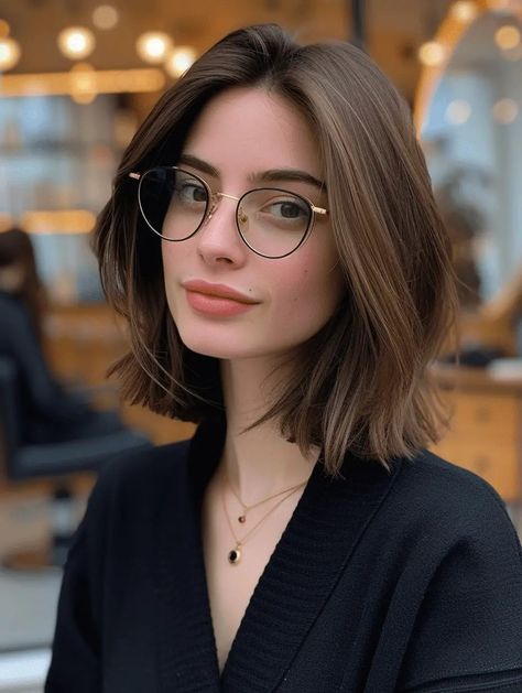 Long Bob Haircuts Middle Part, Short Hair Without Layers, Short Hair Rebonded, Italian Long Bob, Semi Short Haircuts For Women, Layered Short Hair Straight, Haircut For Big Face Woman, Chubby Girls With Short Hair, Medium Length Haircut For Round Faces Straight