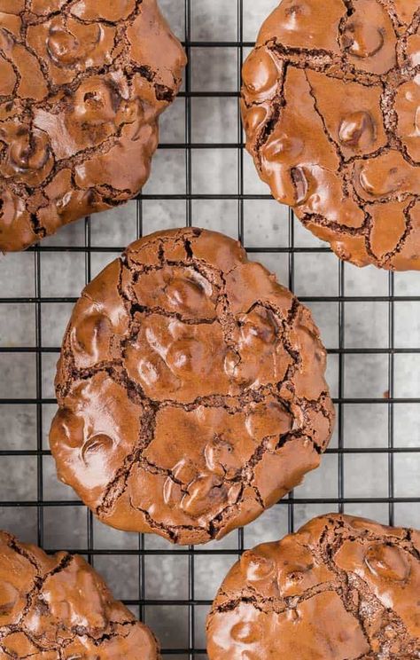 Chocolate Flourless Cookies, Oreo Cookie Bar, Flourless Chocolate Chip Cookies, Apple Cookies Recipes, Flourless Desserts, Flourless Chocolate Cookies, Chocolate Shortbread Cookies, Homemade Hot Fudge, Flourless Cookies