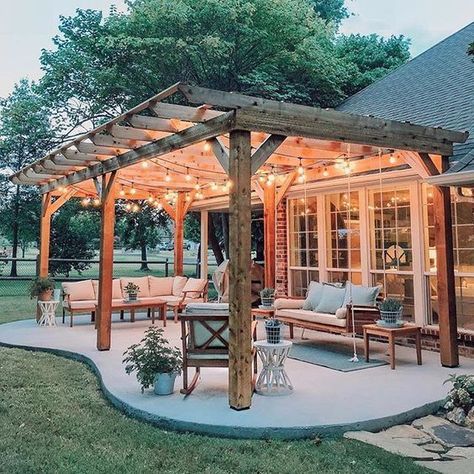 Diy Patio Ideas, Design Per Patio, Backyard Storage Sheds, Backyard Storage, Cozy Patio, Pergola Design, Cozy Outdoor, Budget Patio, Backyard Pergola