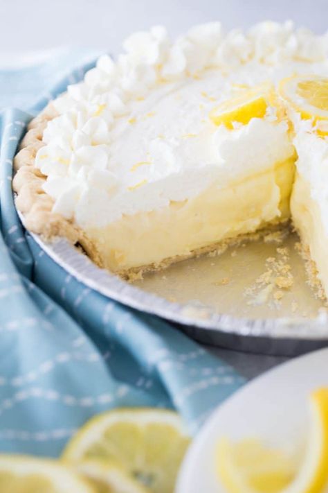 The best lemon sour cream pie you will ever taste! If I can make it you can too- and I promise it will please any crowd! It's even won a few competitions! #lemondesserts #lemonpie #pie #creampie #pierecipes #dessert #treats #easyrecipe #easydessert #easyfoodrecipe #lemon #springdessert #springrecipes Marie Callenders Recipes, Marie Callenders, Sour Cream Apple Pie, Lemon Sour Cream Pie, Lemon Pie Recipe, Lemon Recipe, Cream Cheese Pie, Cheese Pie, Double Cream