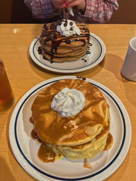 Trinity Aesthetic Core, Ihop Breakfast Aesthetic, Trinity Core, Ihop Breakfast, Ihop Pancakes, Protein Pancakes Recipes, Diner Recipes, Tasty Pancakes, Food Babe