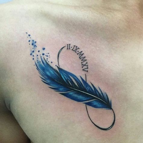 Tattoo símbolo de infinito con pluma azul y fecha en numeros romanos Quill Pen Tattoo, Name Tattoos For Moms, Wrist Tattoo Cover Up, Remembrance Tattoos, Girl Arm Tattoos, Feather Tattoo Design, Pen Tattoo, Bff Jewelry, Tatuaje A Color