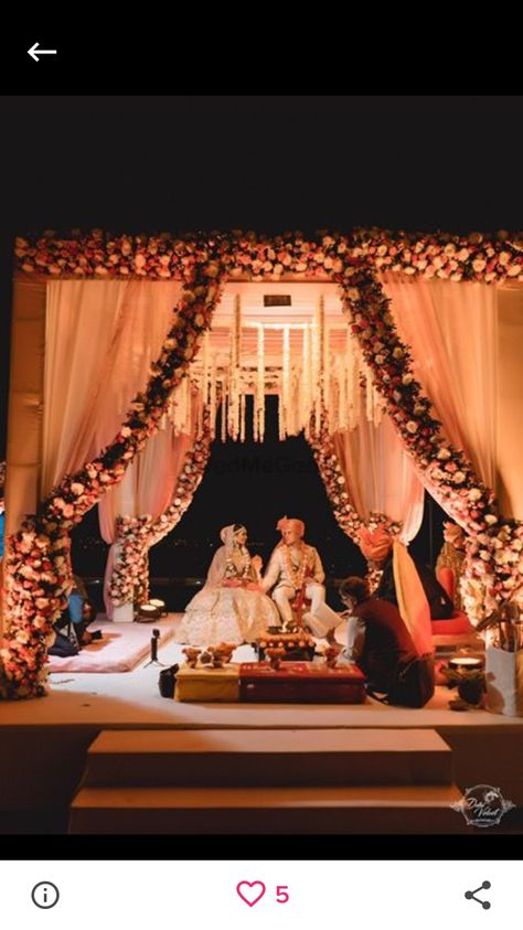 Mandap Decor Night, Mandap Design Night, Marriage Mandap Decoration Indian, Night Wedding Decor Indian, Mandap Decor Indian Outdoor Night, Indian Wedding Night, Lawn Wedding Decor Indian, Outdoor Wedding Decorations Indian Night, Phera Mandap Decor