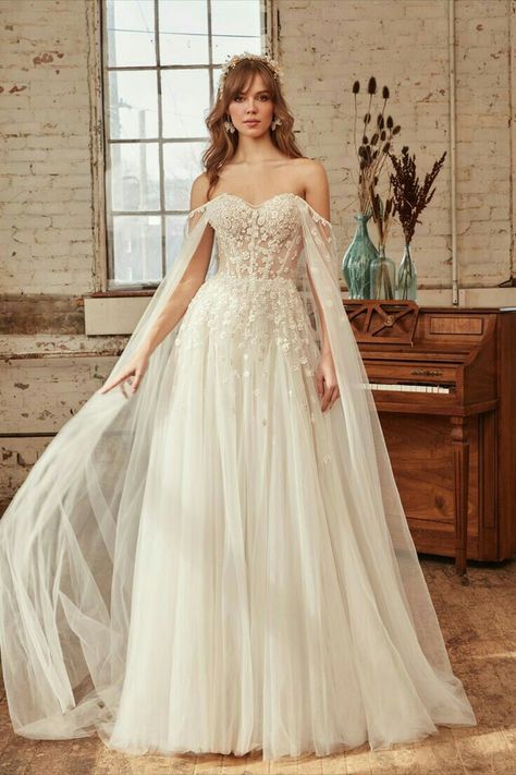 L'amour Wedding Dress, Flowy Vintage Wedding Dress, Elven Princess Wedding Dress, Tacky Wedding Dress, Boho Spring Wedding Dress, Wedding Dresses Detachable Sleeves, Fairy Style Wedding Dresses, Fairy Like Wedding Dress, Wedding Dress Flowy Sleeves