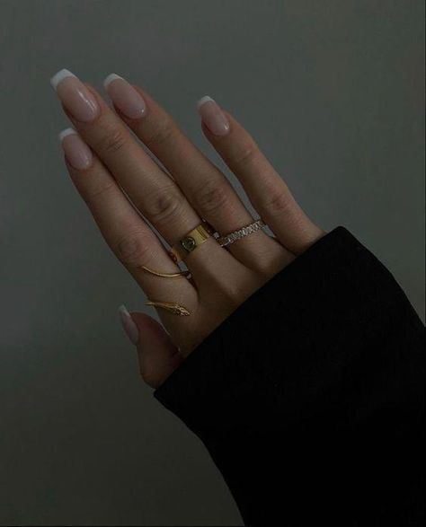 Minimalist French Nails, Classy French Nails, Clear Acrylic Nails, Classy Nail, Classy Nail Designs, Ring Inspiration, Minimal Nails, French Tip Acrylic Nails, Nails Fashion