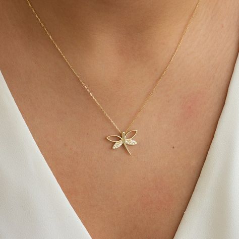 Gold Dragonfly Necklace White Gold Dragonfly Pendant - Etsy Canada Stylish Pendant Jewelry, Simple Pendants Gold, New Pendant Design Gold, Simple Gold Designs, Elegant Pendant Necklace, Dragonfly Pendant Necklace, Jewelry Design Pendant, Cute Lockets Necklaces, Gold Pendants Women