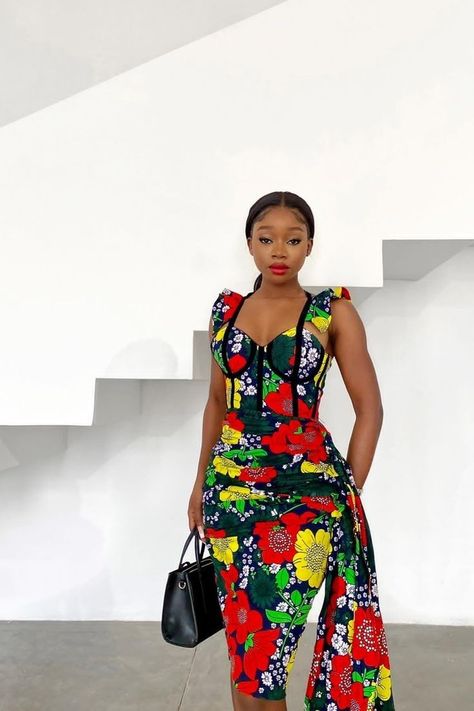 Ankara corset dress Ankara Dress Styles With Corset, African Midi Dress Ankara, Latest Ankara Corset Gown Styles, Midi Ankara Dress Classy, Short Corset Gown Styles, Ankara Styles With Corset, Short Akanra Gown, Simple Corset Dresses Ankara, Ankara Midi Gown Styles