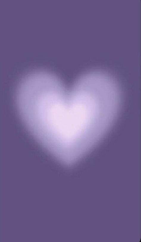 Fundo de celular roxo 🟣 Wallpaper Iphone Heart, 2022 Wallpaper, Color Wallpaper Iphone, Heart Iphone Wallpaper, Color Wallpaper, Wallpaper Photos, Iphone Wallpaper Photos, White Heart, Wallpaper Iphone