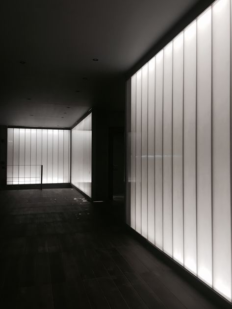 TDERM - Polycarbonate and Lighting Design Polycarbonate Interior Design, Channel Glass, Corridor Lighting, Lobby Design, Kitchen Furniture Design, Google Lens, Cute Home Decor, Entertainment Space, Office Interior Design