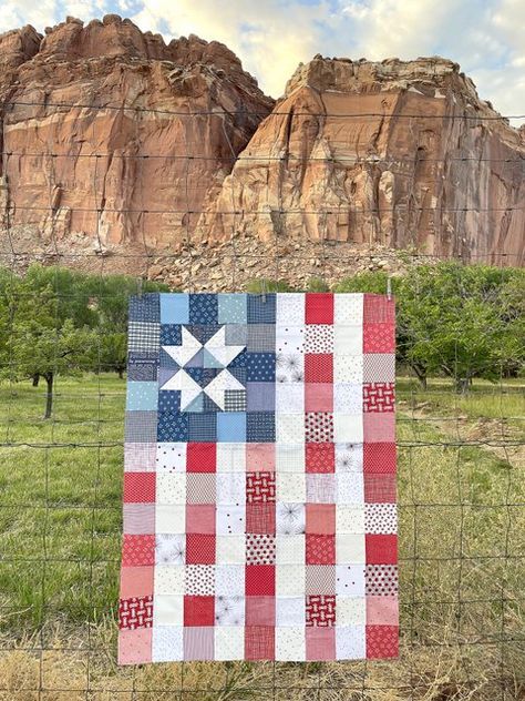 American Flag Quilt, Patriotic Garden Flag, Diary Of A Quilter, Free Quilt Tutorials, Quilt Big, Amy Smart, Flag Quilt, Patriotic Quilts, Quilt Of Valor