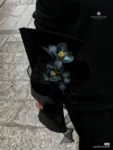 Dark Academia Bouquet, Dark Flowers Bouquet, Black Tulip Bouquet, Goth Flower Bouquet, Dark Flower Bouquet, Black Flower Bouquet, Dark Bouquet, Black Bouquet, Goth Garden