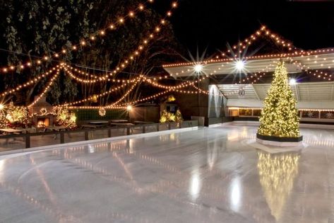 Ice Skating Rink Aesthetic, Skating Rink Aesthetic, Outdoor Ice Rink, Backyard Ice Rink, Outdoor Skating Rink, Outdoor Rink, Outdoor Ice Skating, Union Square San Francisco, Winter Lodge