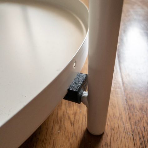 This popular IKEA tray table is now double the fun - IKEA Hackers Ikea Skala Tray, Ikea Armrest Tray Hack, Ikea Tray Table, Gladom Ikea, Ikea Tray, Kitchen Supply Store, Ikea Design, Metal Serving Trays, Ikea Hackers