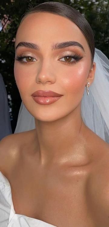 Top 33 Wedding Makeup Looks 2024: Bridal Beauty for Every Eye Color & Skin Tone Semi Natural Makeup, Wedding Makeup Ideas Natural, Soft Glam Bridesmaid Makeup Brown Eyes, Natural Glam Bridal Makeup Brown Eyes, Wedding Day Makeup For Bride Natural, Natural Glam Makeup Brown Eyes, Matte Wedding Makeup, Wedding Glam Makeup, Semi Makeup