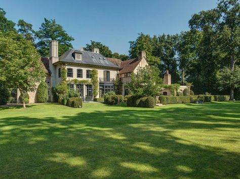 Belgium Dream house Belgium Houses Belgian Style, Luxembourg House, Old Manor, Belgian Style, Outdoor Decorating, Countryside House, Dream Houses, Big Houses, Dutch Design