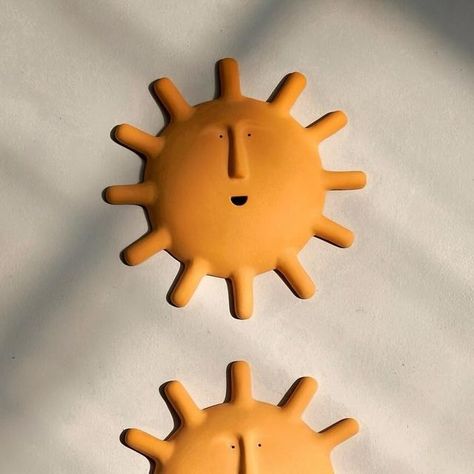 CLAYMEN on Instagram: "Rise and Shine   #claymen #clay #sculpture" Sun Sculpture Clay, Sun Ceramics, Sun Pottery, Clay Sun, Ceramic Sun, Clay Craft, Rise And Shine, June 17, Sculpture Clay