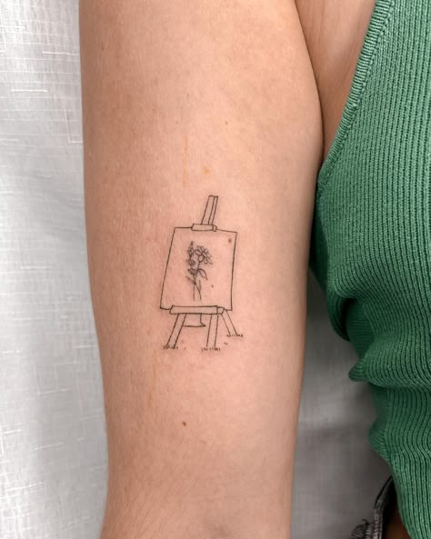 Fine Line Paint Brush Tattoo, Aesthetic Small Tattoo Ideas, Cute Detailed Tattoos, Fineline Tattoo Patchwork, Tattoo Ideas Artsy, Patchwork Tattoo Ideas Fineline, Cool Linework Tattoos, Minimalist Tattoo For Artist, Dainty Fineline Tattoos