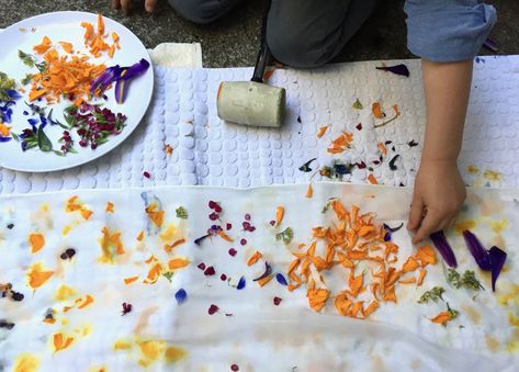 Hapa Zome (The Beauty of Hitting Flowers with Hammers) — String and Twig Hapa Zome, Sweet Potato Coconut Curry, Solar Print, Plant Dyeing, Textiles Texture, Hammered Flowers, Eco Printing Textiles, Techniques Textiles, Paint Making