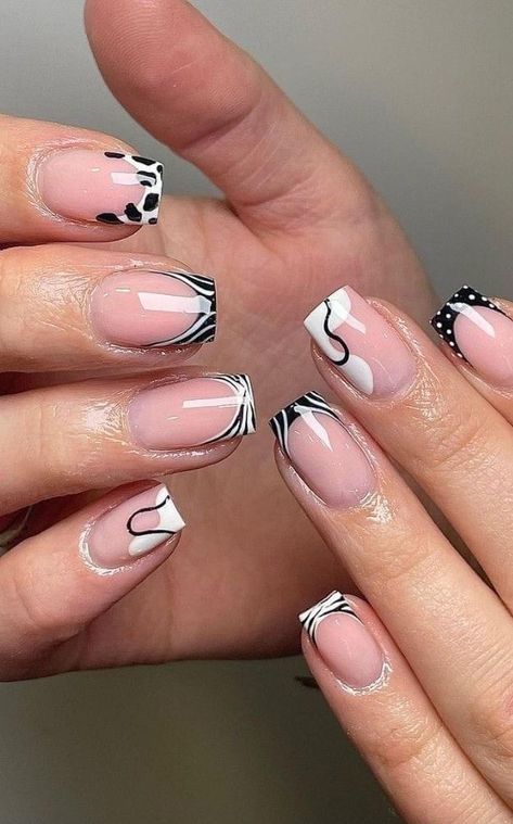 Almond Shape Nail Designs Classy, Biab Nails Black And White, Dark Tone Nail Designs, Short Square Summer Nail Designs, Fall Nails Trendy Square, Build A Gel Nail Designs Short, Black White And Gray Nails, Nashville Inspired Nails, Nail Drawing Art