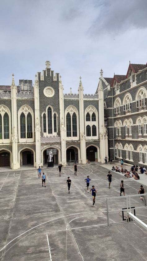 Mumbai College Aesthetic, St Xaviers College Mumbai Aesthetic, St Xaviers College Mumbai, Mumbai Vibes, Harvard University Campus, Mumbai Life, Creative Snapchats, Ae Dil, Saint Xavier