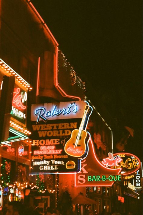 Nashville Road Trip, Nashville Tennessee Aesthetic, Electric Cowboy, Nashville Aesthetic, Fall Nashville, Tennessee Aesthetic, Nashville City, Country Bar, Nashville Art